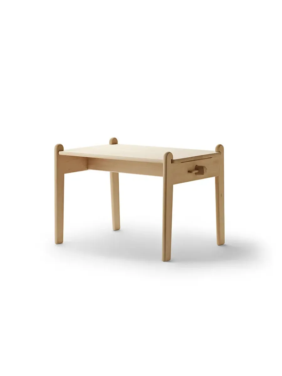 Carl Hansen & Søn Peters Bord CH411 af Hans J. Wegner