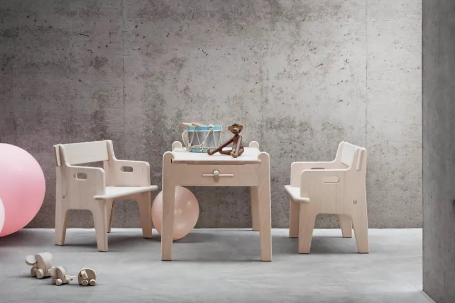 Carl Hansen & Søn Peters Bord CH411 af Hans J. Wegner