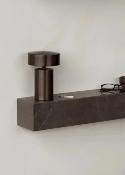 Audo Copenhagen Plinth Shelf Grey Kendzo marmor fra Clearance