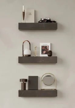 Audo Copenhagen Plinth Shelf Sand Kunis Breccia marmor fra New