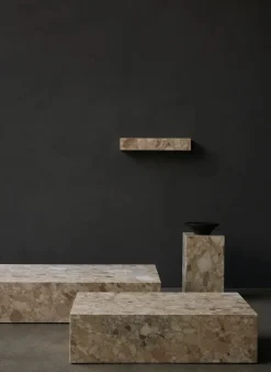 Audo Copenhagen Plinth Shelf Sand Kunis Breccia marmor fra New