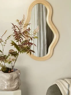 Ferm Living Pond Mirror Medium, rattan fra Clearance