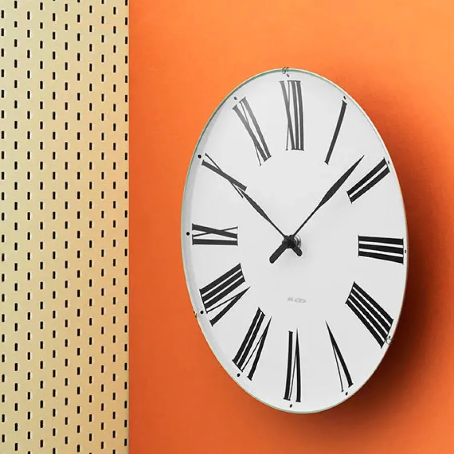 Arne Jacobsen Clocks Roman Vægur af Arne Jacobsen (Ø: 16) Best