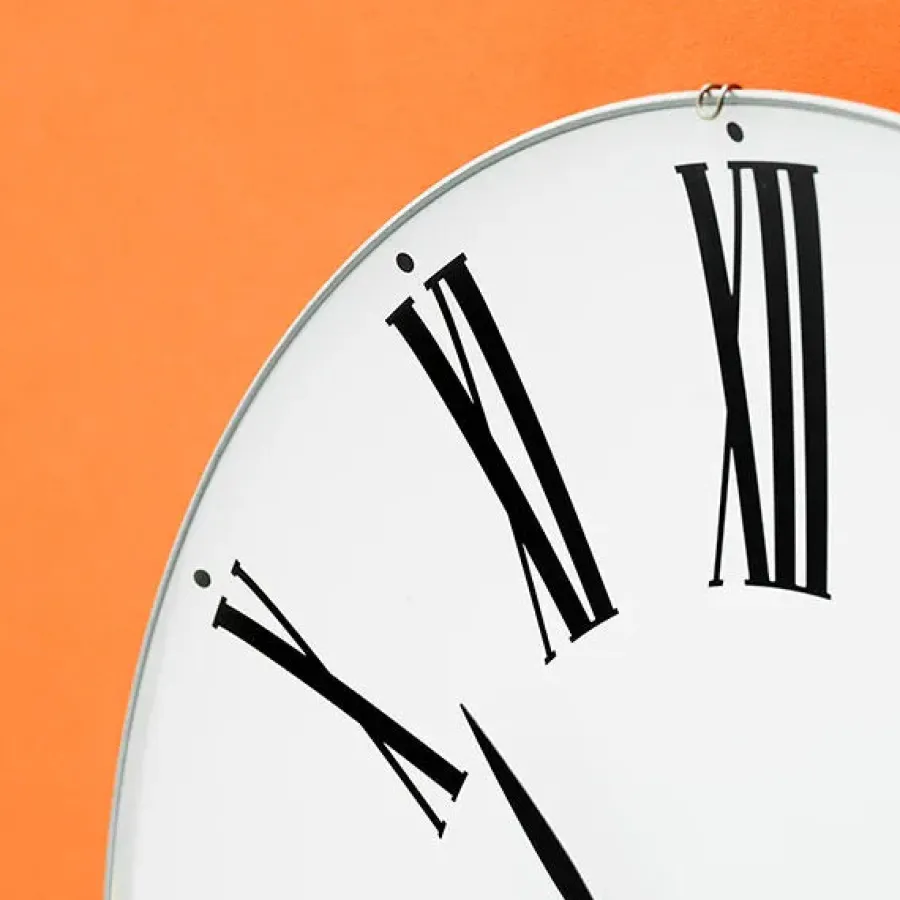 Arne Jacobsen Clocks Roman Vægur af Arne Jacobsen (Ø: 16) Best