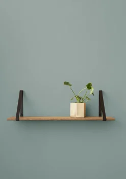 Ferm Living Shelf Hylde i egetræ fra Clearance