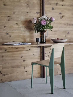 Vitra Standard Chair fra Hot