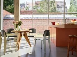 Vitra Standard Chair fra Hot