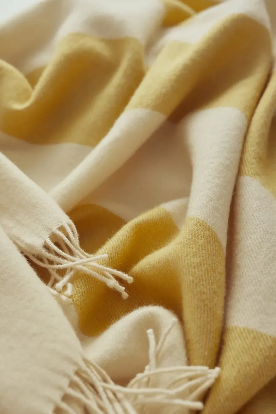 Silkeborg Uldspinderi The Sweater Plaid, golden yellow fra Online