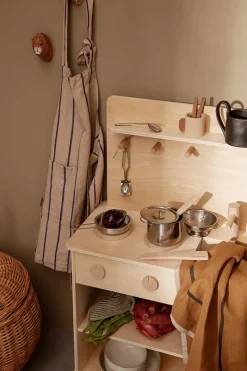 Ferm Living Toro Play Kitchen Tools fra Clearance