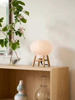 FDB Møbler U6 Mini Hiti Bordlampe, opalt glas/sort eg fra