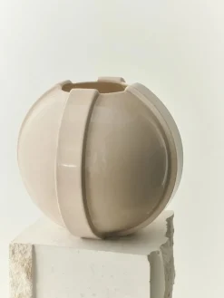 Louise Roe Vinci Vase 01, dark brown fra Sale
