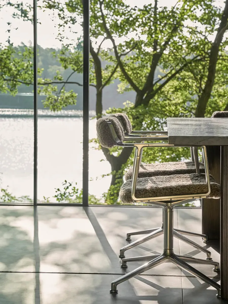 Vipp 452 Swivel Chair, bosco grøn læder fra Discount