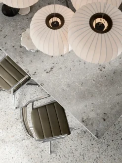 Vipp 452 Swivel Chair, curly edition fra Outlet