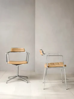 Vipp 452 Swivel Chair, curly edition fra Outlet