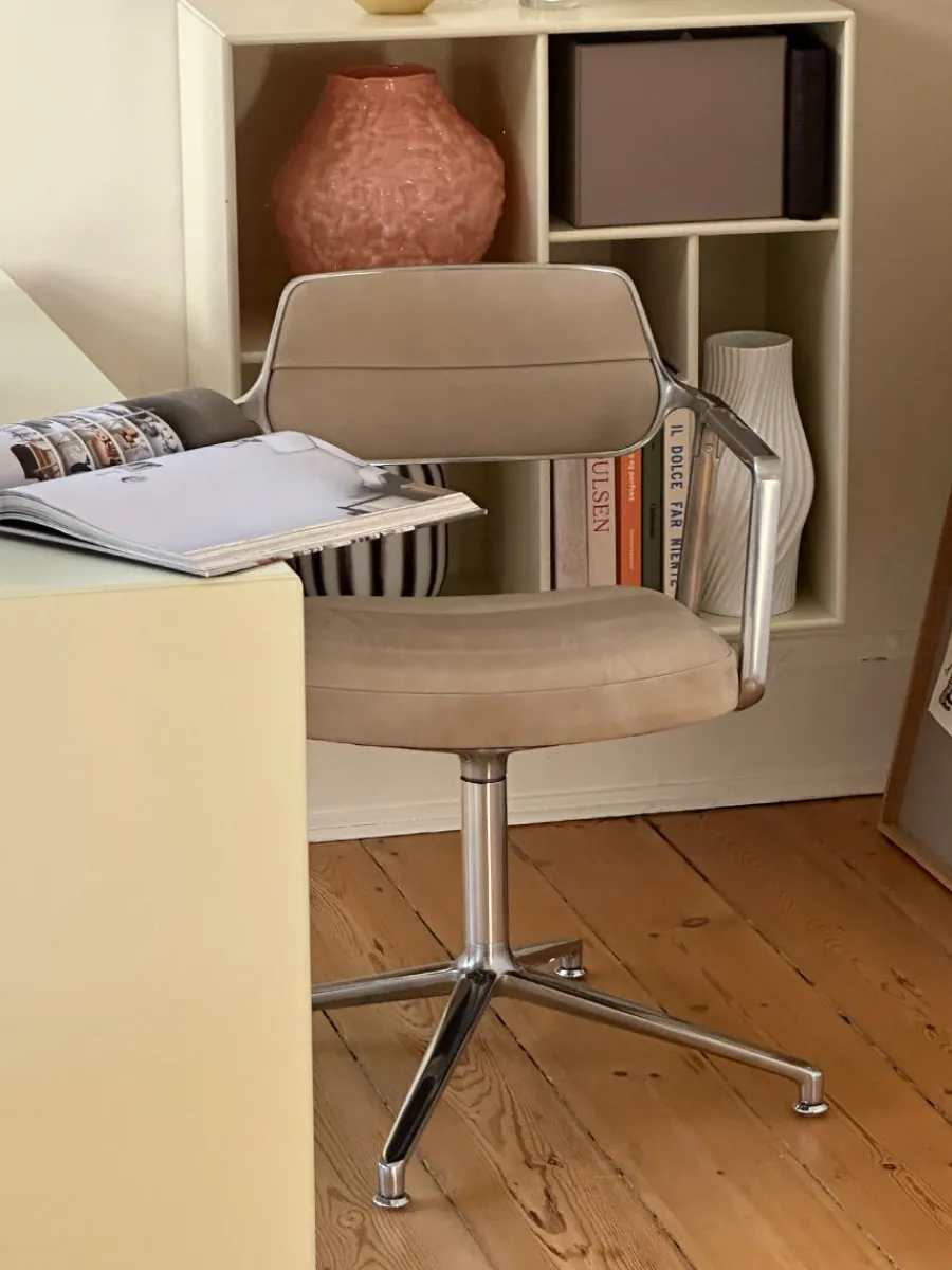 Vipp 453 Swivel Chair m/hjul fra Discount