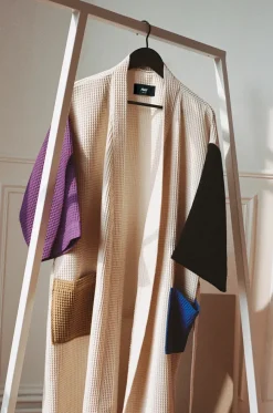 HAY Waffle Badekåbe, off-white multi fra Outlet