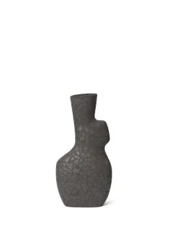 Ferm Living Yara Vase Large, rustic iron fra New