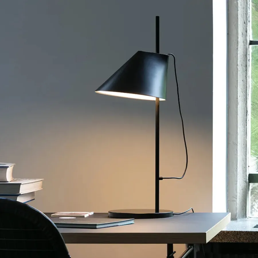 Louis Poulsen Yuh bordlampe fra Online